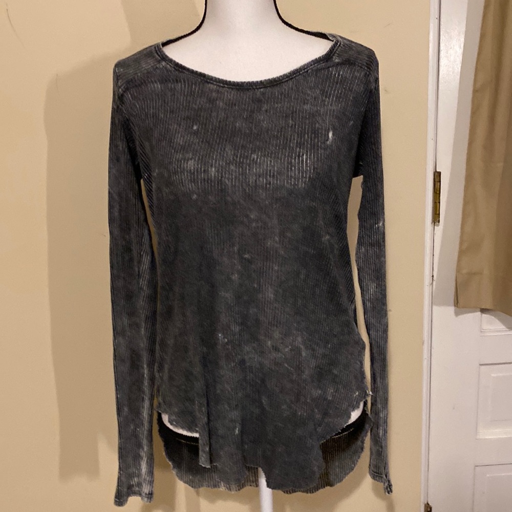 ❤️We The Free long sleeve ribbed t-shirt- great condition! Size Medium